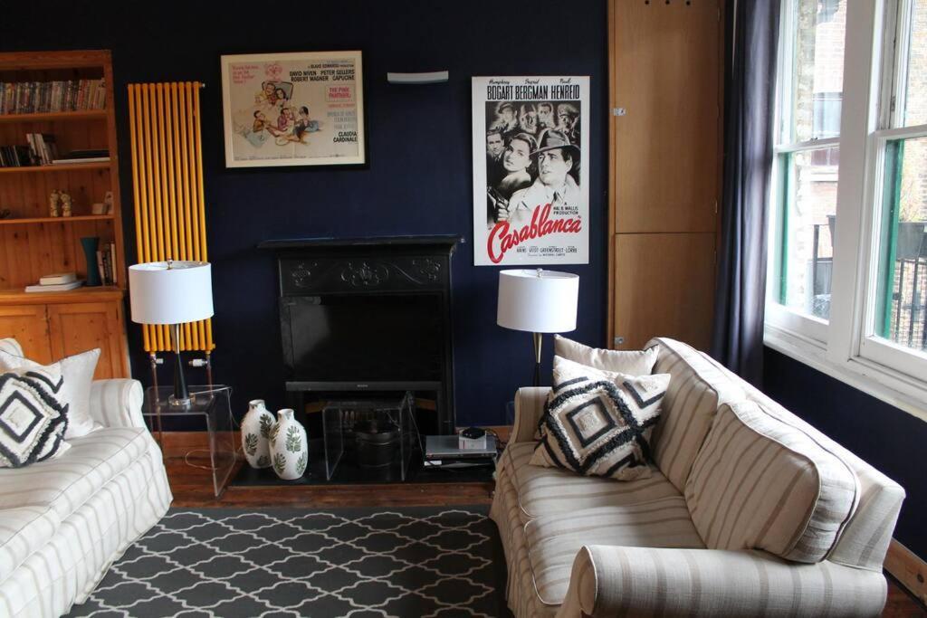 Artistic And Soulful Carnaby Street Movie Pad Appartement Londen Buitenkant foto